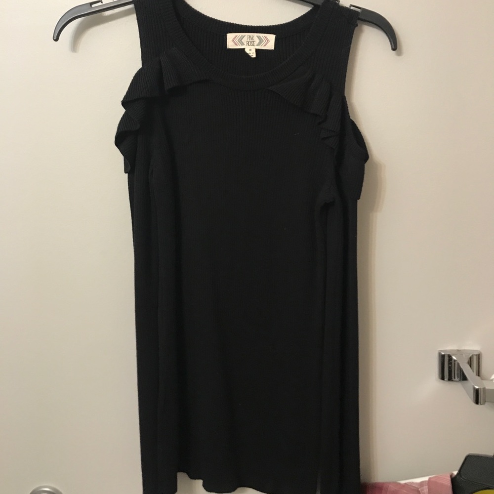 Black no shoulder sweater